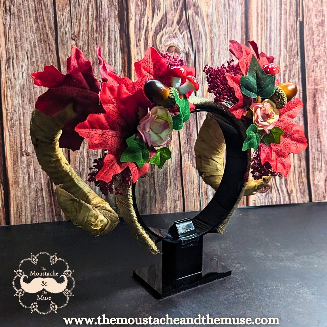 Acorn Flower Red Finished Fantasy Rams Horns